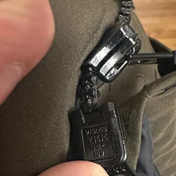 CANADA GOOSE BRONTE PARKA Down Jacket  Military Green Khaki Polyester - Picture 12 of 14